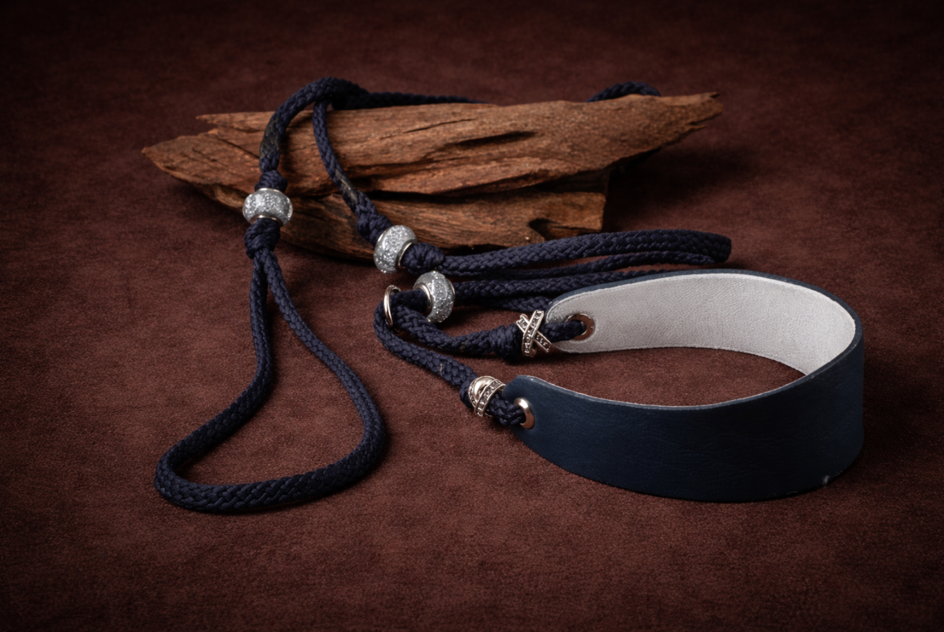 Laisse cordelette de présentation canine cuir et perles laisse cordelette présentation canine cuir avec perles et sous gorge souple confortable